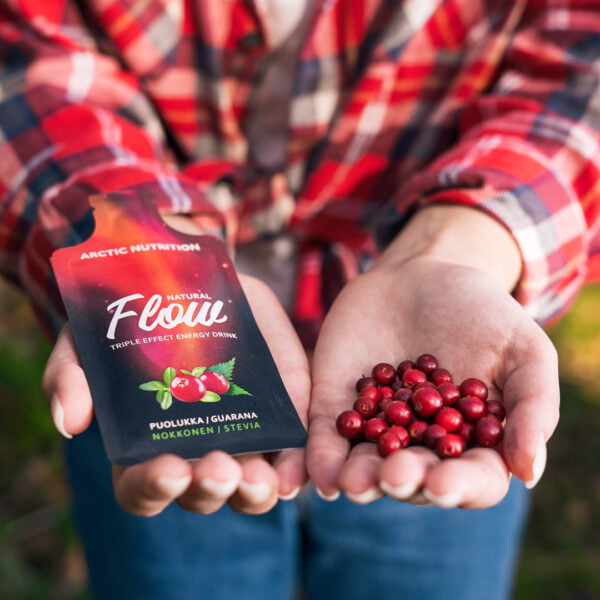 Arctic-Nutrition-Flow-energiajuoma-puolukka-7x20g-luonnollinen-ravintolisa-kotimaiset-ravintolisat-lemmikkitarvike-yugie-3
